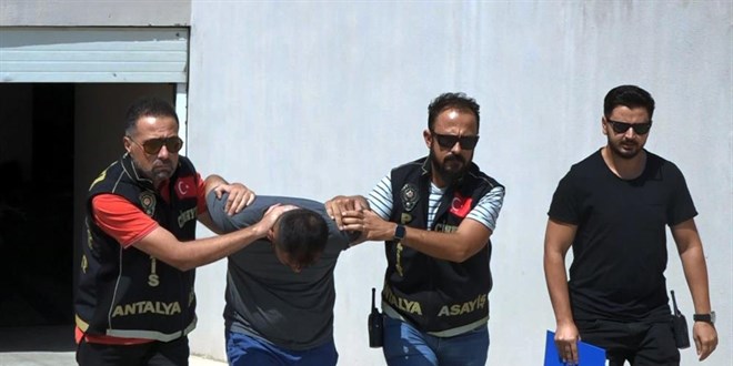 Eşini vahşice öldüren zanlı tutuklandı
