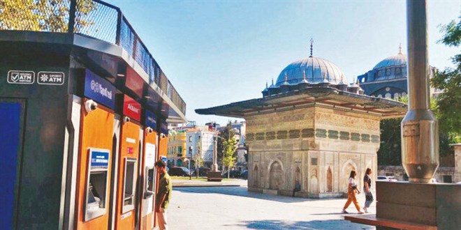 Çirkin ATM'lere tepki: Başka yer mi kalmadı?