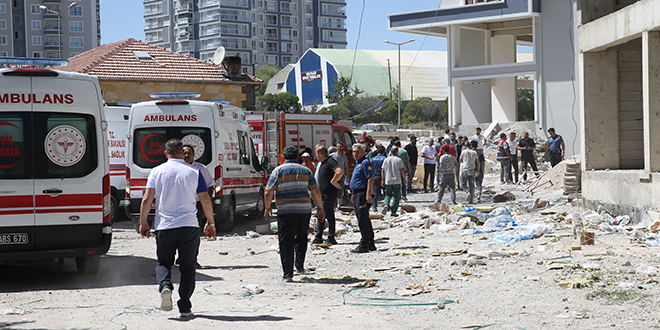 Nevşehir'de inşaat iskelesi çöktü, 2 işçi öldü, 1 işçi yaralandı