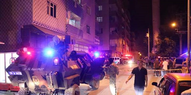 Siirt'te boşanma aşamasındaki eşinin evine çatıdan giren kişi intihar etti