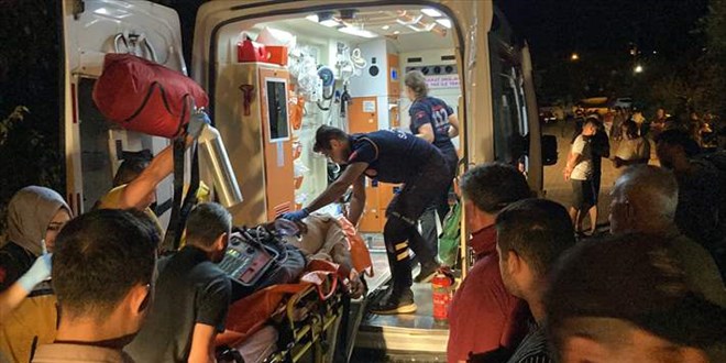 Manisa'da pompalı tüfekle vurulan kişi hastanede öldü