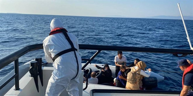 Bodrum açıklarında 42 düzensiz göçmen kurtarıldı