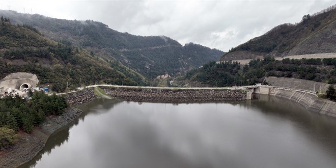 Belediye'den aklama: Kaynak sularnn sat sz konusu deil!