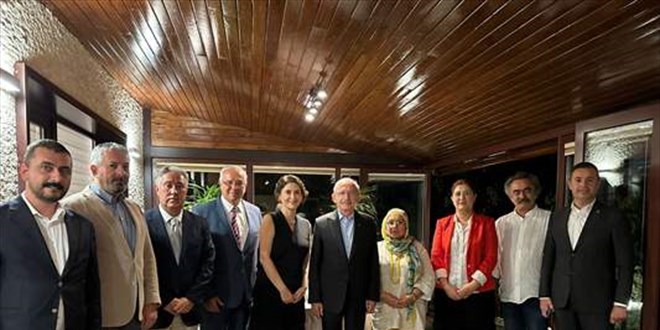 CHP Genel Başkanı Kılıçdaroğlu, gazetecilerle buluştu