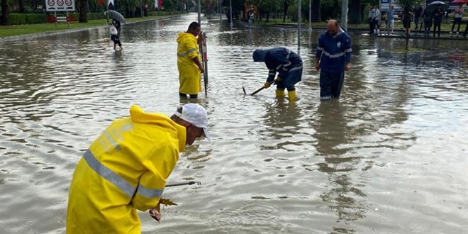 Samsun'da sel: 86 kişi güvenli bölgelere tahliye edildi