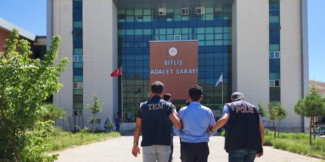 Bitlis merkezli 7 ilde FET operasyonu: 9 gzalt