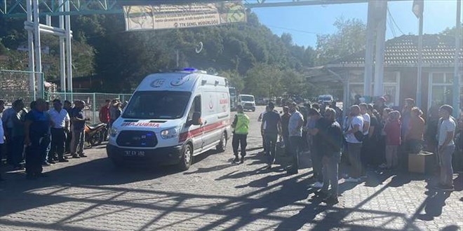 Uzman müfettişler, Zonguldak'ta maden ocağındaki kazayı araştırmak üzere olay yerine ulaştı
