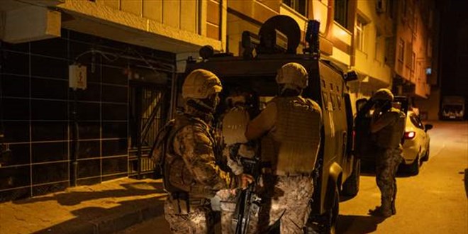 İstanbul'da eş zamanlı uyuşturucu operasyonu