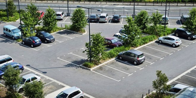 Konut siteleri, ikinci aracı olanlardan park ücreti talep etmeye başladı