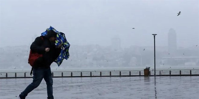 Valilikten İstanbul'da 8 kuvvetinde fırtına uyarısı