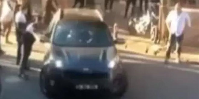 Hakimlikten istifa eden anne 'kasıtlı kalabalığı ezen' oğlunu mahkemede savundu