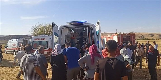 Batman'da dinamoyu tamir etmek su kuyusuna giren 5 ki�i zehirlendi