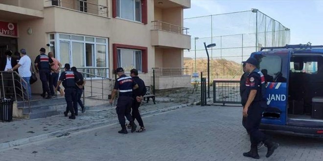 anakkale'de FET operasyonunda yakalanan 4 kii tutukland