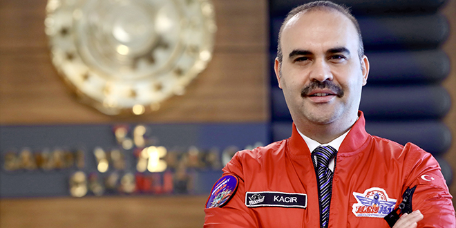 Bakan Kacır, dünyaca ünlü 70'i aşkın astronotun Türkiye'ye geleceğini bildirdi
