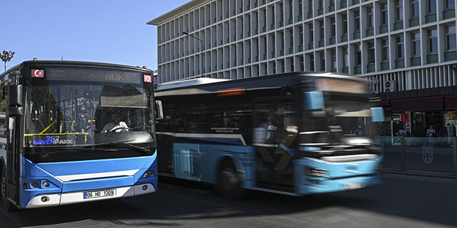 Ankara'daki ücretsiz ulaşım tartışmasında parka çekilen otobüs sayısı 21 oldu
