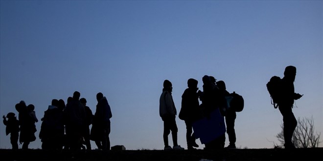 4 ilde 85 göçmen kaçakçığı organizatörü yakalandı