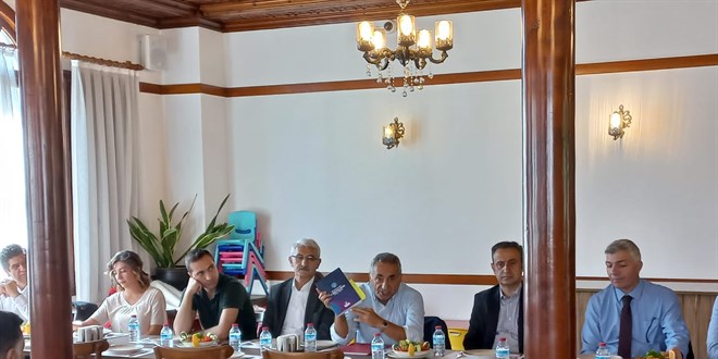 'Enflasyon farkı zam değil, memurun anasının ak sütü gibi helal olan, gecikmiş alacağıdır'