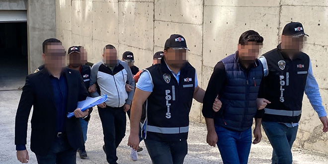 Erzurum'da FET operasyonunda yakalanan 2 zanl tutukland