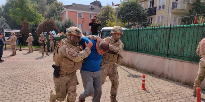 Bir ilçenin kabusu olmuşlardı: Terkinler çetesi üyeleri adliyede
