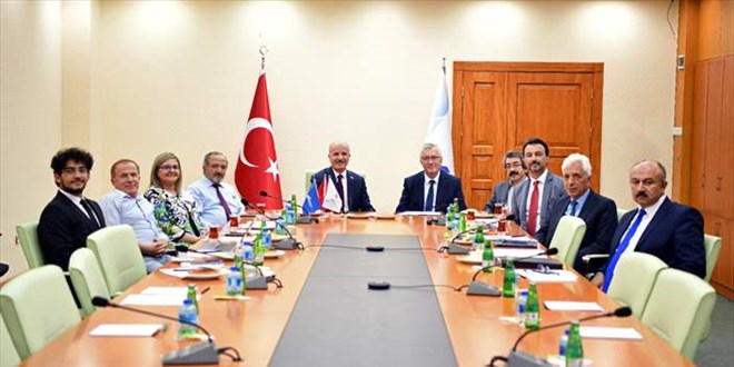 YÖKAK, KKTC'deki üniversitelerin akreditasyon işlemleri için çalışma başlattı