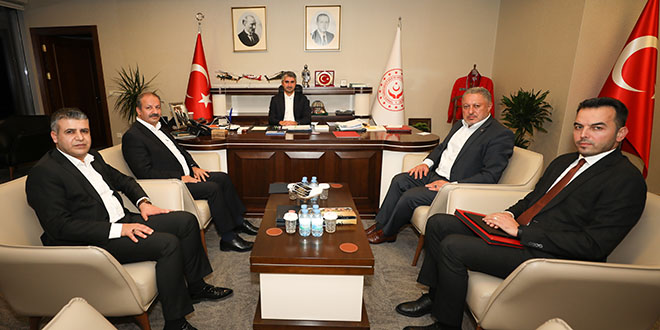 Bakan Yardmcs Tarkdarolu'na sosyal hizmet alanlarnn talepleri iletildi