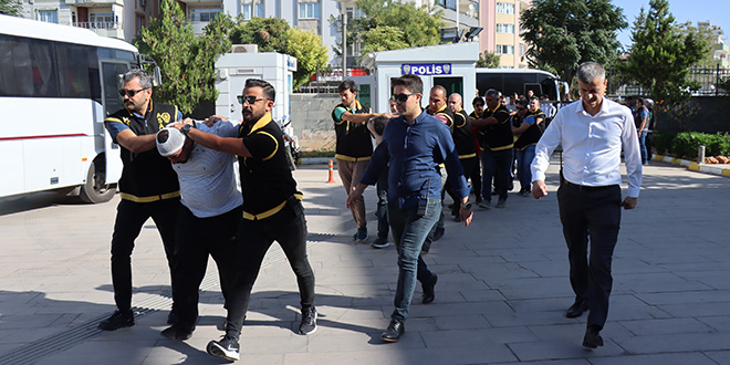 'Polise mukavemet' gerekçesiyle yakalanan 10 şüpheliden 1'i tutuklandı