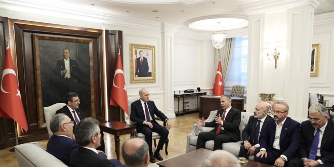 Kurtulmuş'tan Bakan Yerlikaya'ya 'geçmiş olsun' ziyareti
