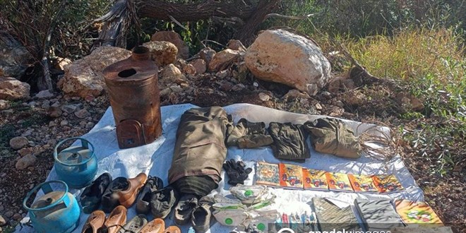 Tunceli'de teröristlerin kullandığı 2 sığınak imha edildi