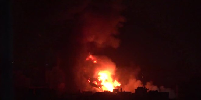 İsrail savaş uçakları Gazze Şeridi'nde çok sayıda noktayı bombaladı