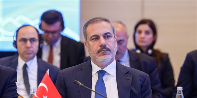 Bakan Fidan: Sivillere yönelik saldırıları kınıyoruz