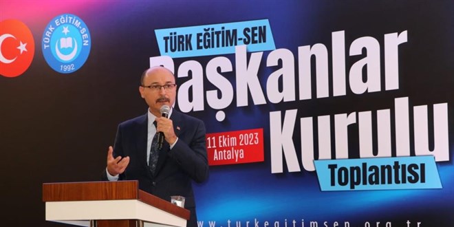 Türk Eğitim-Sen'den öğretmenler için 'bir maaş ikramiye' talebi