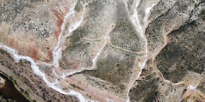 Yerin bin 300 metre altndan kyor: Mineral deposu tuz 11 lkeye ihra ediliyor