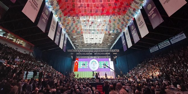 Yeşil Sol Parti tüzük değişikliğiyle parti ismini değiştirdi
