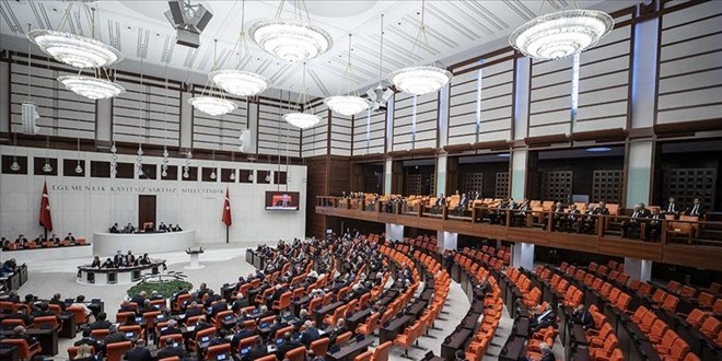 Emeklilere 5 bin TL ödemesi Meclis gündemine geliyor