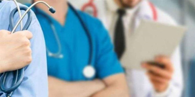 Emekli hekimlere görev çağrısı: Kamusal sağlık hizmeti bitebilir
