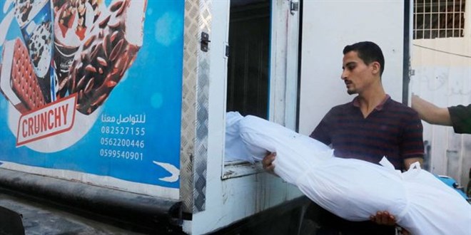 Gazze'de morglarda yer kalmadı, cenazeler dondurma kamyonlarına konuluyor