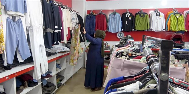 İhtiyacı olan alıyor, bu mağazada her şey bedava