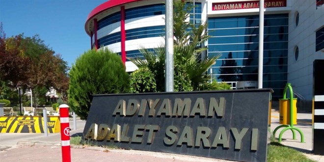 Adıyaman Adliyesi'nde çıkan kavgada biri polis 2 kişi yaralandı