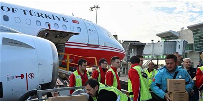 Gazze'ye ilaç ve tıbbi malzeme taşıyan uçak Mısır'a hareket etti