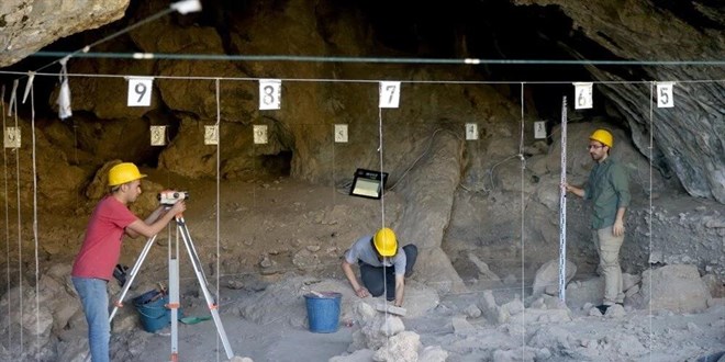 Kahramanmara'ta 12 bin yllk mezar bulundu