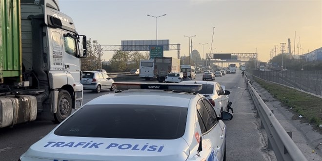 Kocaeli'de otomobilin çarptığı yaya öldü