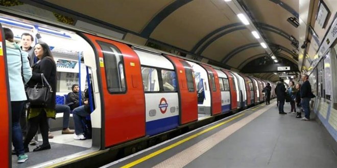 Londra metrosunda 'zgr Filistin' anonsu yapan makinist grevden uzaklatrld