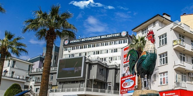 Denizli Büyükşehir Belediyesi öğrencilere 10 ay boyunca 500 TL verecek