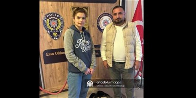 İş arayan kadın sokakta bulduğu 590 bin lirayı sahibine teslim etti