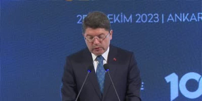 Bakan Tunç: Maalesef modern dünya yaşananlara gözlerini kapatmış
