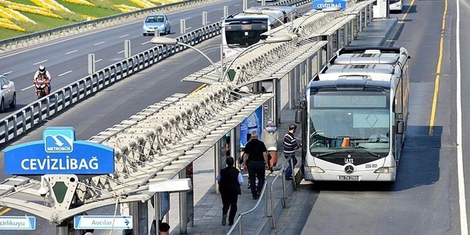 İstanbul'da toplu ulaşımda kredi kartıyla ödemede indirim