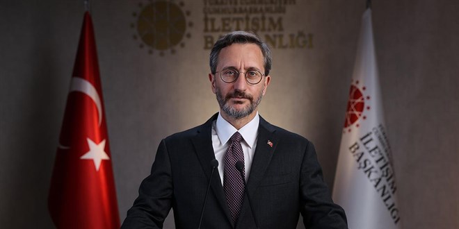 İletişim Başkanı Altun: Ülkemizi ve dünyanın dört bir yanını milyonlarca Türk bayrağı ile donatıyoruz