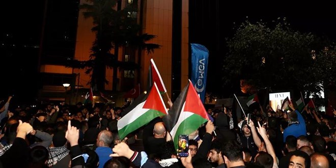 Türkiye ayaklandı! İstanbul, Ankara, Bursa, Antalya... Gazze'yi bombalayan İsrail'e büyük tepki