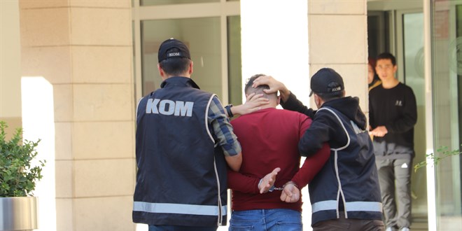 Kendisini MİT personeli olarak tanıtarak dolandırıcılık yapan şüpheli yakalandı