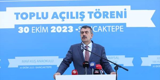 Bakan Tekin: Evimizde çocuklarımızla biraz daha fazla zaman geçirelim